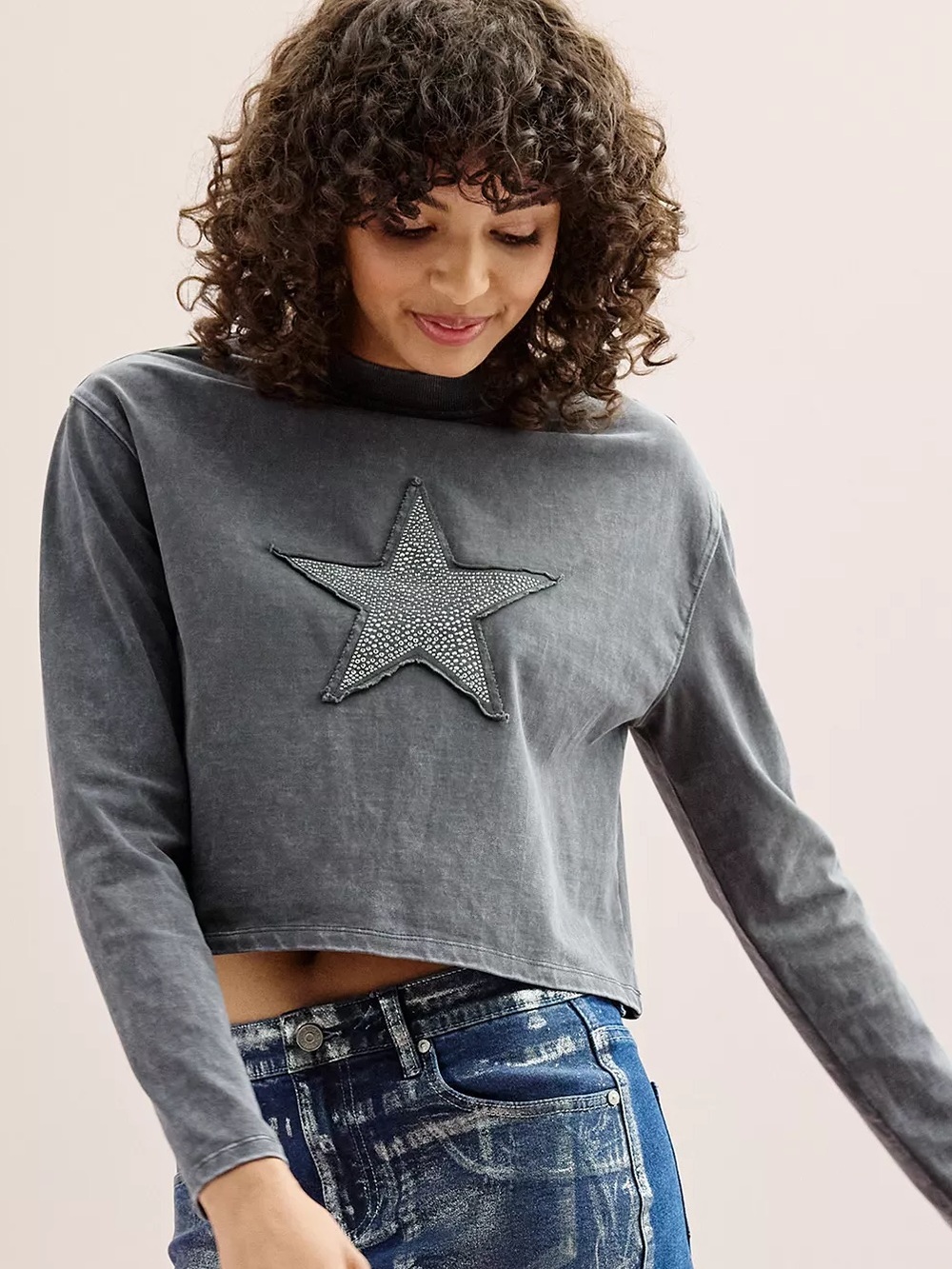 Madden Girl Acid Wash Star Cropped Long-Sleeve Top